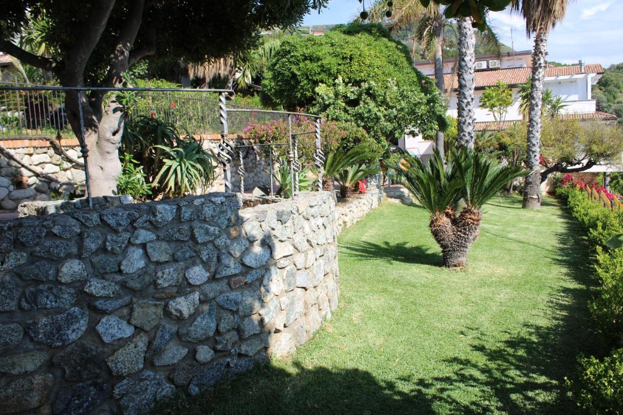 B&B Valentino Coccorino Exterior photo