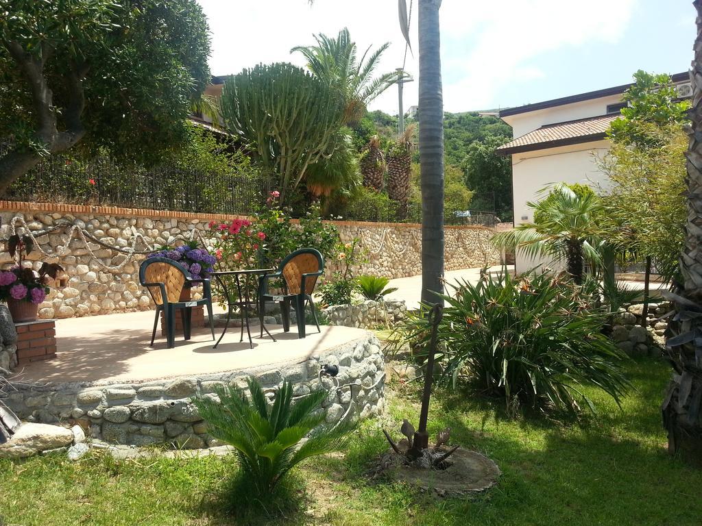 B&B Valentino Coccorino Exterior photo